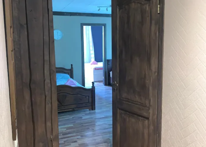 Paerna 4 - Centrum- 2 Bedrooms - 4 Bed شقة